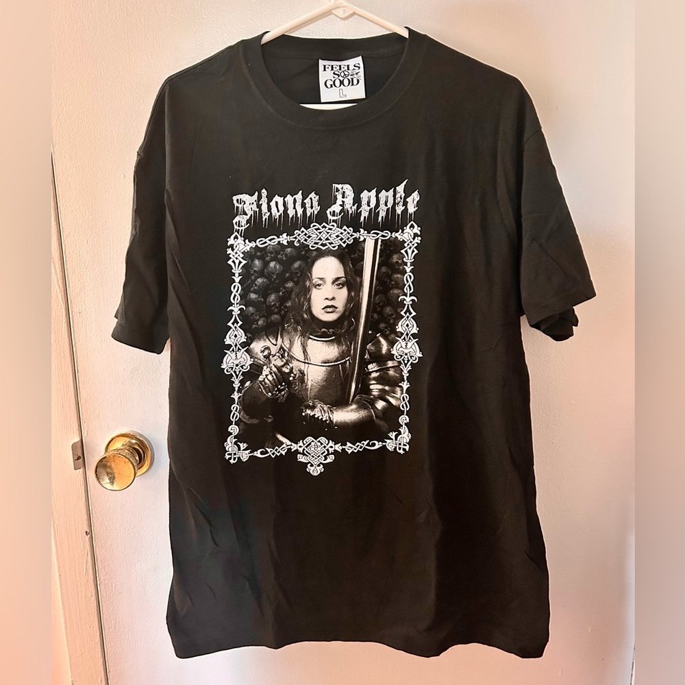 Fiona Apple shirt